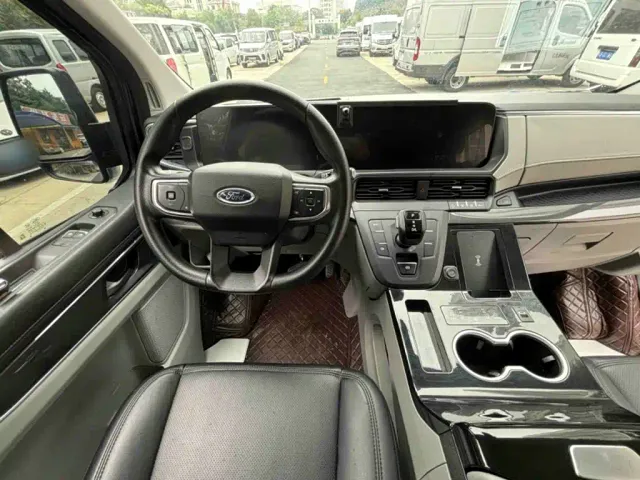 Ford Transit — Фото автомобиля 15