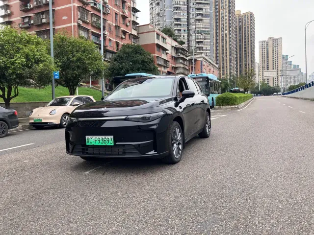 Фотография автомобиля — Leapmotor C10