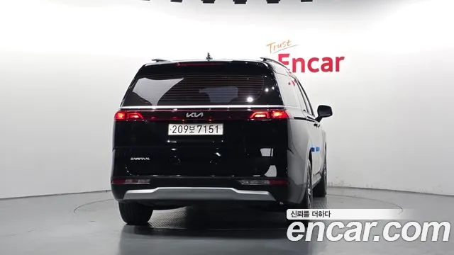 Kia Carnival 4th Gen — Фото автомобиля 4