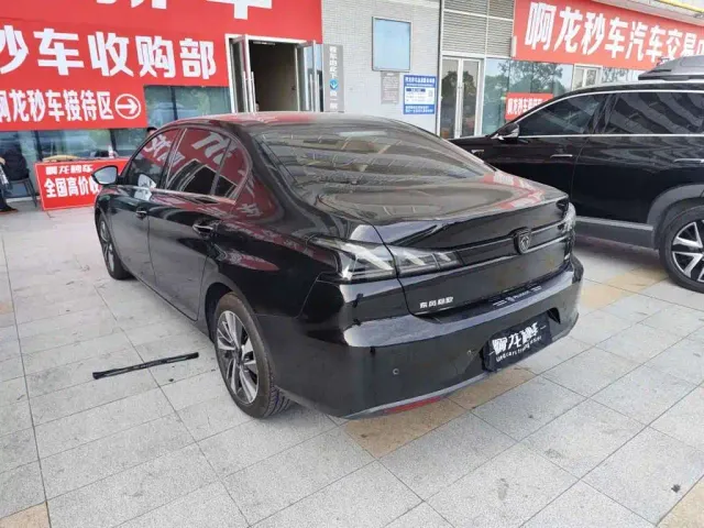 Peugeot 408 — Фото автомобиля 8