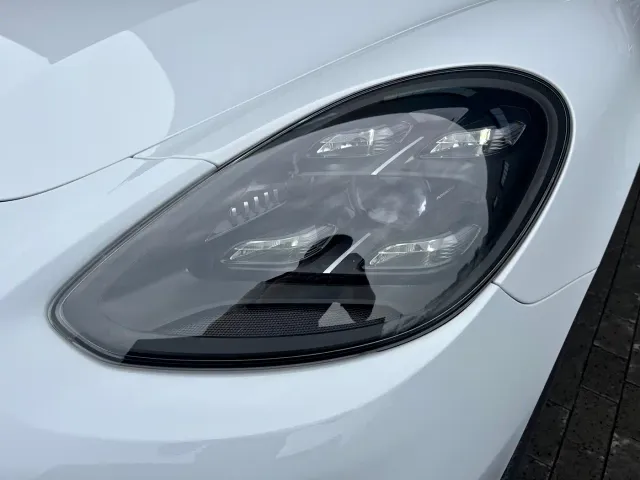Porsche Panamera — Фото автомобиля 21