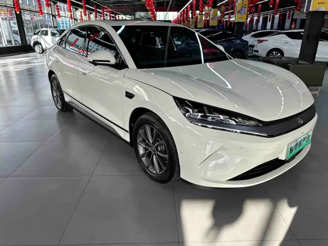 BYD Qin L — Фото автомобиля 3