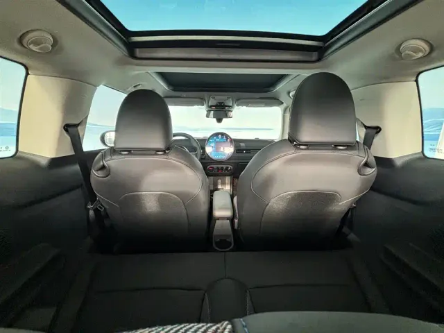 MINI Hatch — Фото автомобиля 17