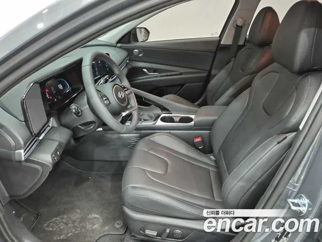 Hyundai Avante — Фото автомобиля 11