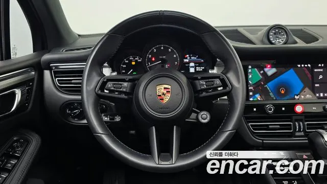 Porsche Macan — Фото автомобиля 13