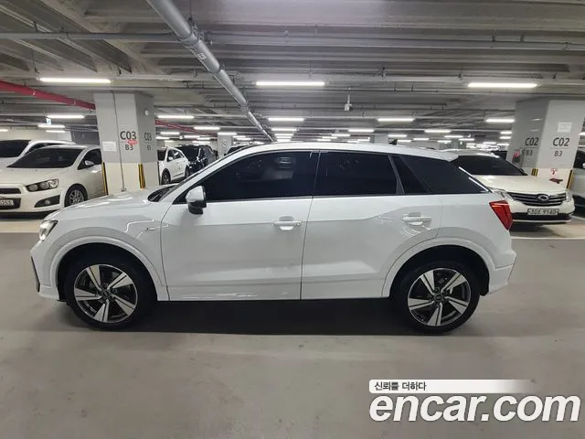 Audi Q2 — Фото автомобиля 4