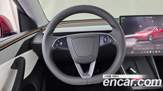 Tesla Model Y — Фото автомобиля 13