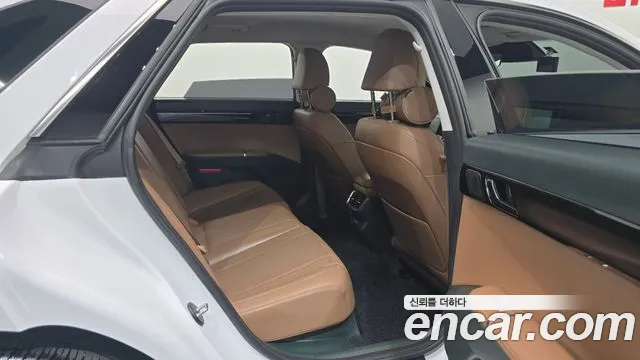 Hyundai Grandeur GN7 — Фото автомобиля 11