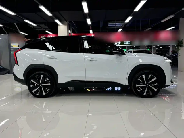 Geely Boyue L — Фото автомобиля 17