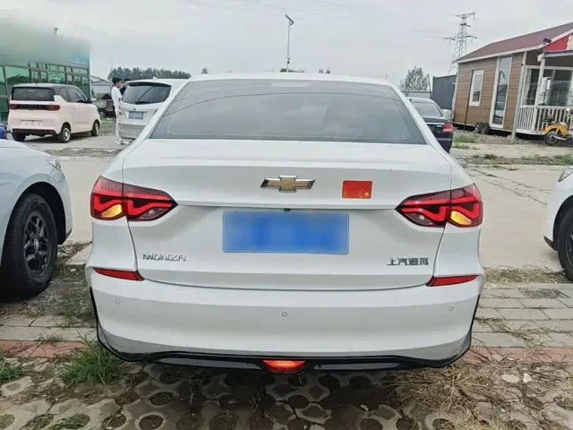 Chevrolet Monza — Фото автомобиля 5