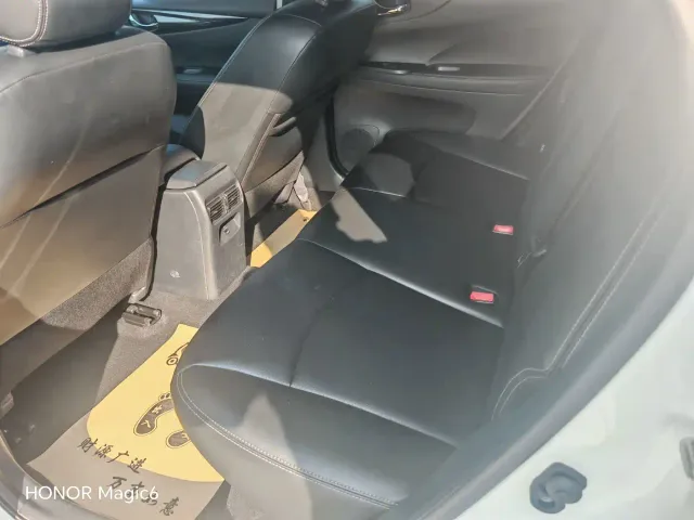 Nissan Tiida — Фото автомобиля 17