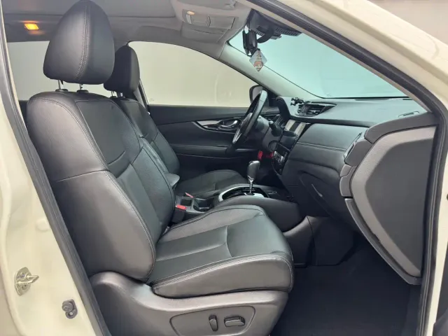 Nissan X-Trail — Фото автомобиля 10