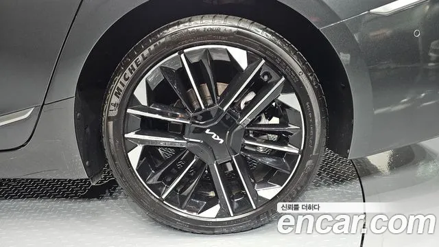 Kia K8 The New K8 2.5 Бензин 2WD — Фото автомобиля 19