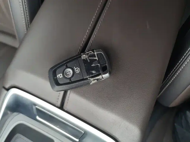 Ford Edge — Фото автомобиля 12