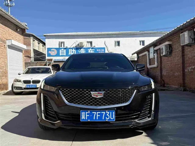 Cadillac CT5 — Фото автомобиля 3