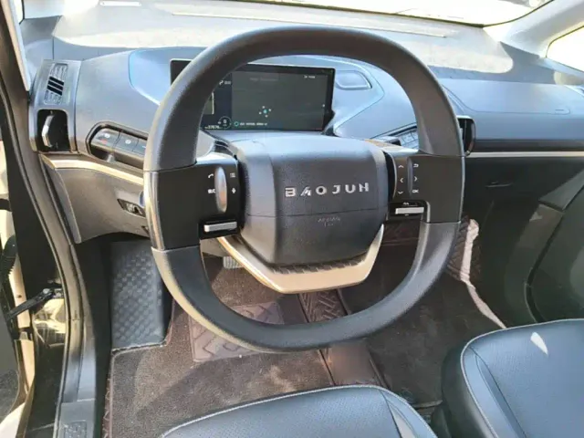 Baojun KiWi EV — Фото автомобиля 10