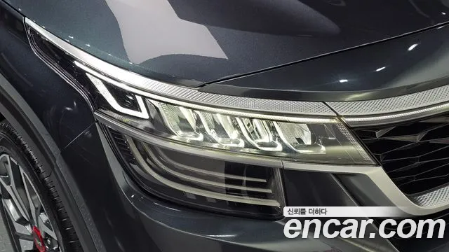 Kia Seltos — Фото автомобиля 7