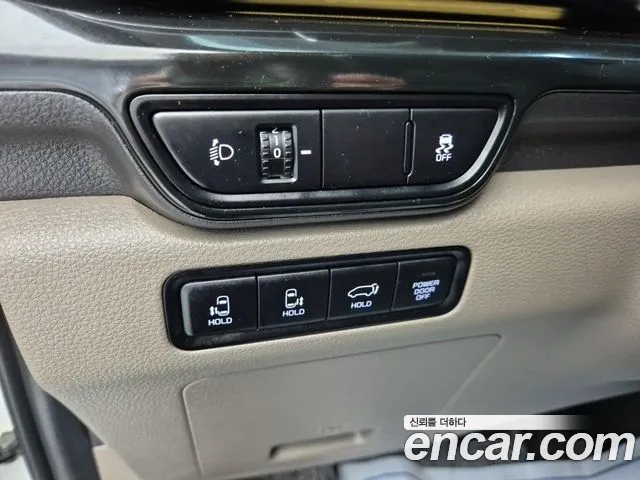 Kia Carnival — Фото автомобиля 18