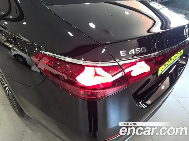 Mercedes-Benz E-Class — Фото автомобиля 13