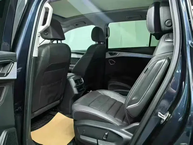 Volkswagen Talagon — Фото автомобиля 6