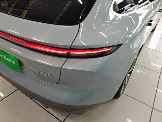 Nio ET5 Touring — Фото автомобиля 23