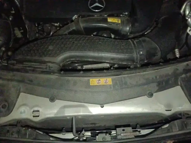 Mercedes-Benz E-Class — Фото автомобиля 21