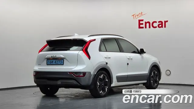 Kia Niro All Niro EV Earth — Фото автомобиля 2