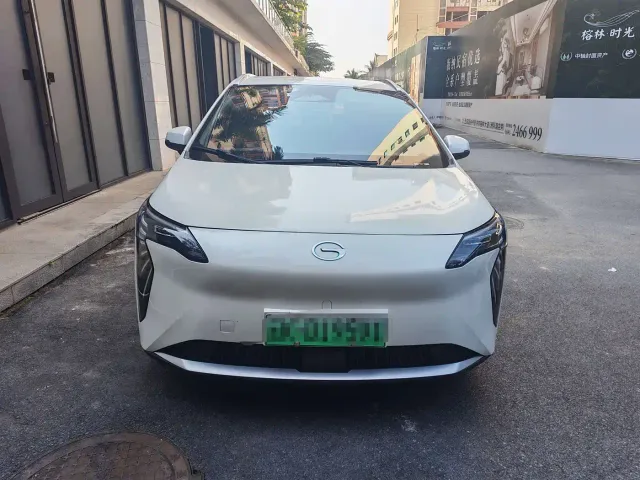 GAC Aion Y — Фото автомобиля 2