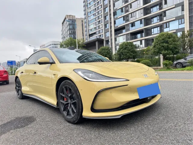 IM Motors L6 — Фото автомобиля 3