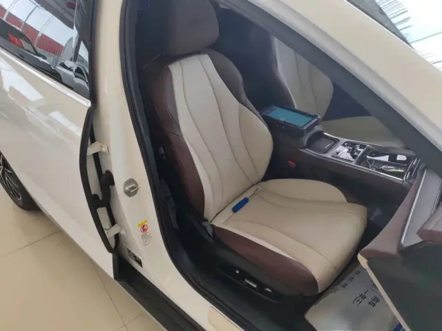 BYD Seal — Фото автомобиля 24