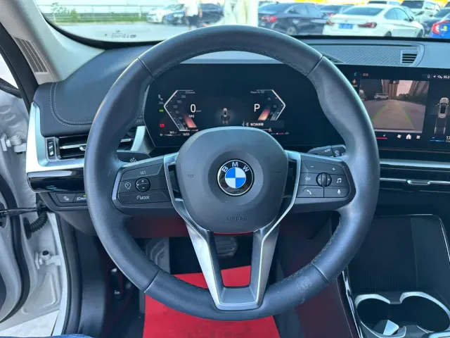 BMW X1 — Фото автомобиля 14