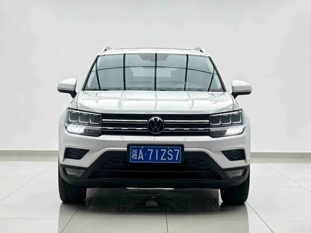 Volkswagen Tharu — Фото автомобиля 6