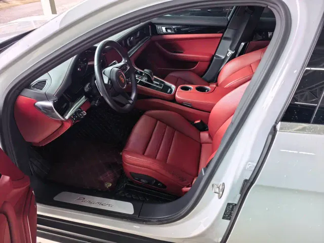 Porsche Panamera — Фото автомобиля 6