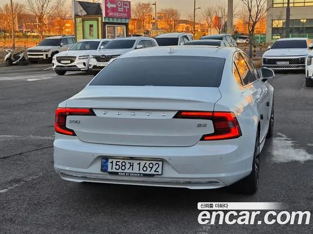 Вольво S90 — Фото автомобиля 3