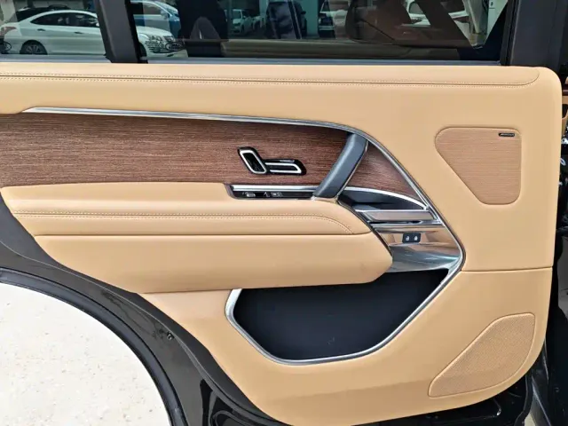 Land Rover Range Rover — Фото автомобиля 9
