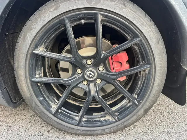 Tesla Model Y — Фото автомобиля 5
