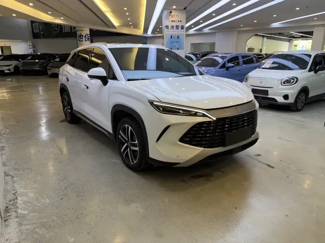 BYD Song L DM-i — Фото автомобиля 3