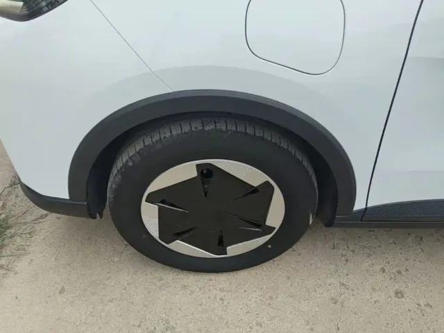 Geely Geometry E Firefly — Фото автомобиля 22