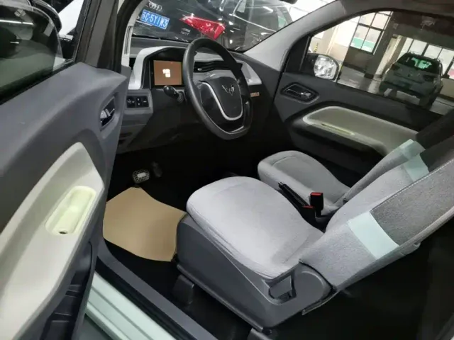 Wuling Hongguang Mini EV — Фото автомобиля 15