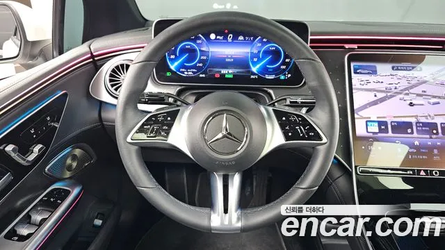 Mercedes-Benz EQE — Фото автомобиля 13