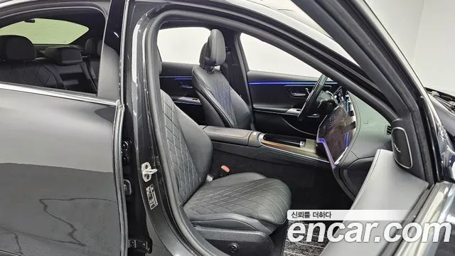 Mercedes-Benz E-Class W214 — Фото автомобиля 12