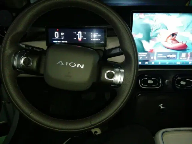 GAC Aion UT — Фото автомобиля 10