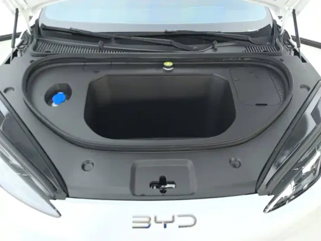BYD Seal 06 — Фото автомобиля 10