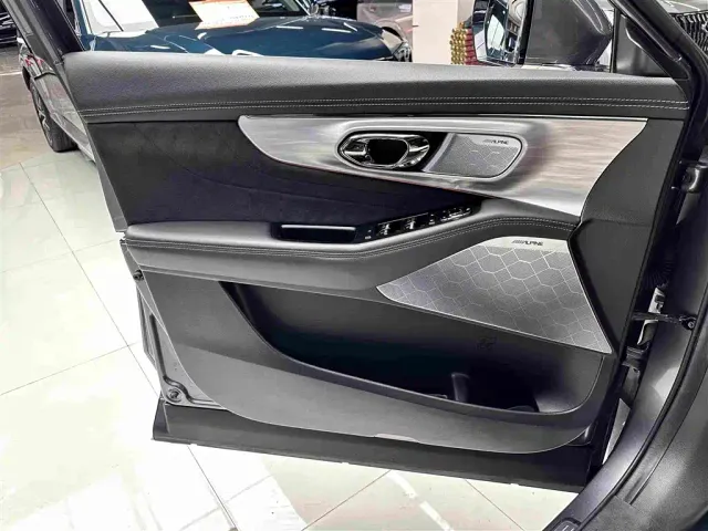 GAC Trumpchi GS8 — Фото автомобиля 19