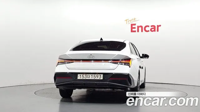 Hyundai Avante CN7 — Фото автомобиля 4