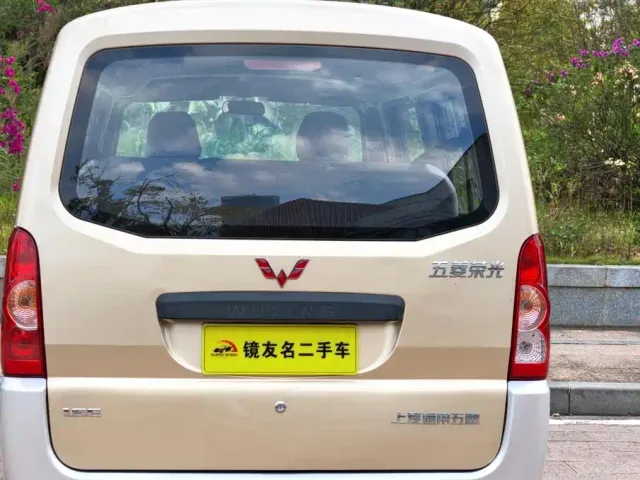 Wuling Rongguang — Фото автомобиля 15