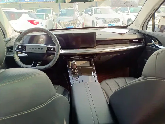 Roewe RX5 Max — Фото автомобиля 7
