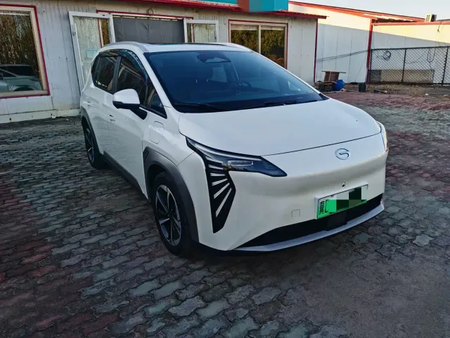 GAC Aion Y — Фото автомобиля 2