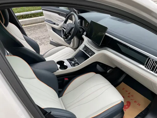 BYD Song PLUS — Фото автомобиля 13