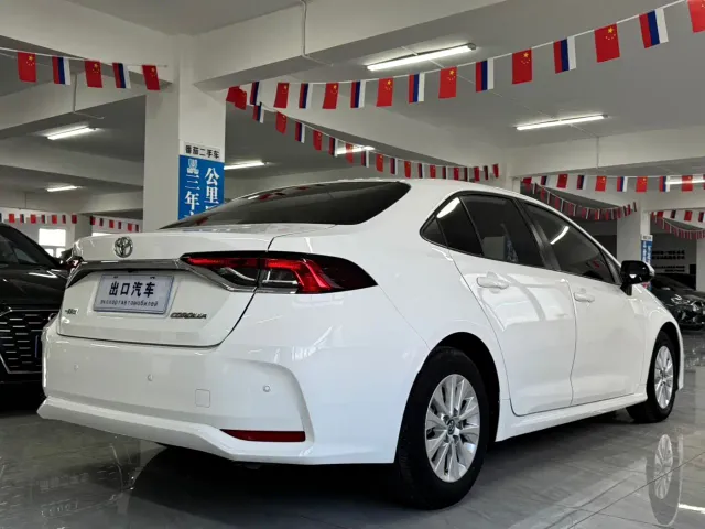 Toyota Corolla — Фото автомобиля 6